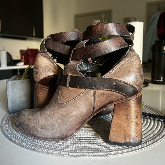 Steve Madden Freebird boots - Picture 2 of 4